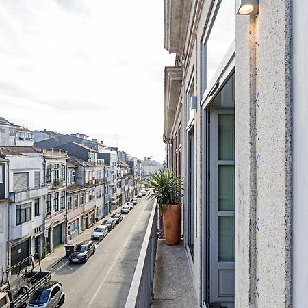 Palacio Fenizia - Bonfim 191 By Lovelystay Porto Exterior photo